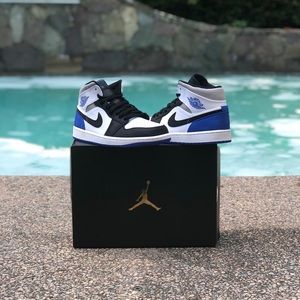 Jordan 1 mid Union Royal